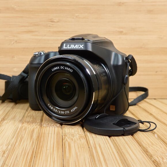 Panasonic Lumix DMC-FZ70 16.1 MP Digital Camera, with 60x Optical Zoom, Full HD - Picture 1 of 8